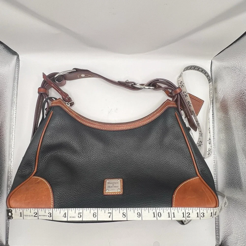 Dooney & Bourke this bag
